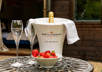 Luxury holiday chalet with hot tub in Dorset. Sleeps 2 guests | Downwood Holidays